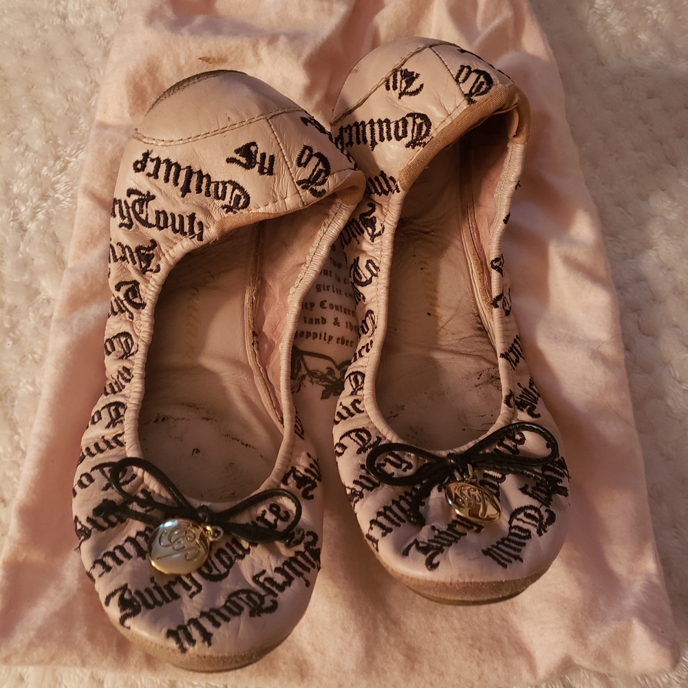 Juicy Couture Flats